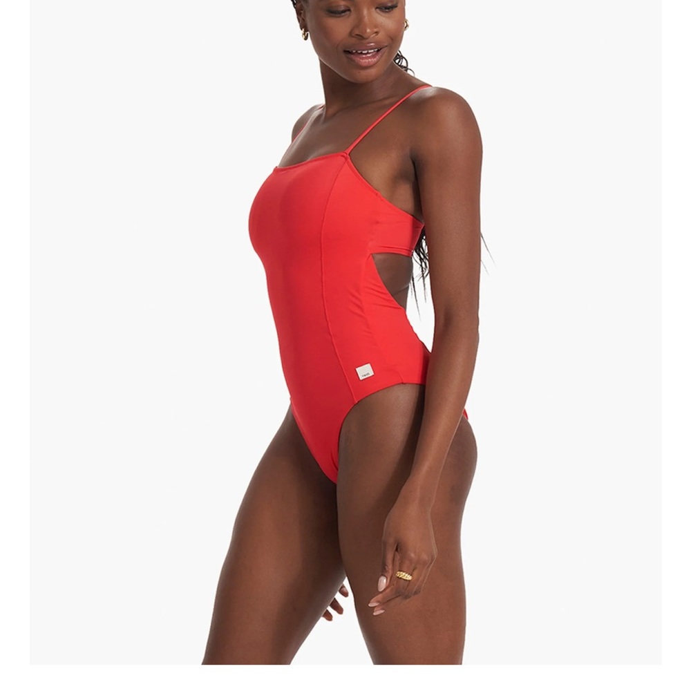 BNWT Vuori Dune one piece in Vermillion